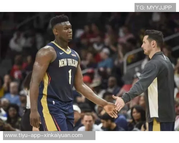 帕金斯揭示鹈鹕副总裁韦弗对锡安的严格要求与个人成长经历 帕金斯揭示鹈鹕副总裁韦弗对锡安的严格要求与个人成长经历