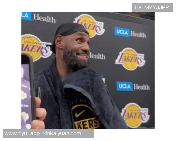 詹姆斯回顾18赛季自信满满称那年自己在场上无所不能